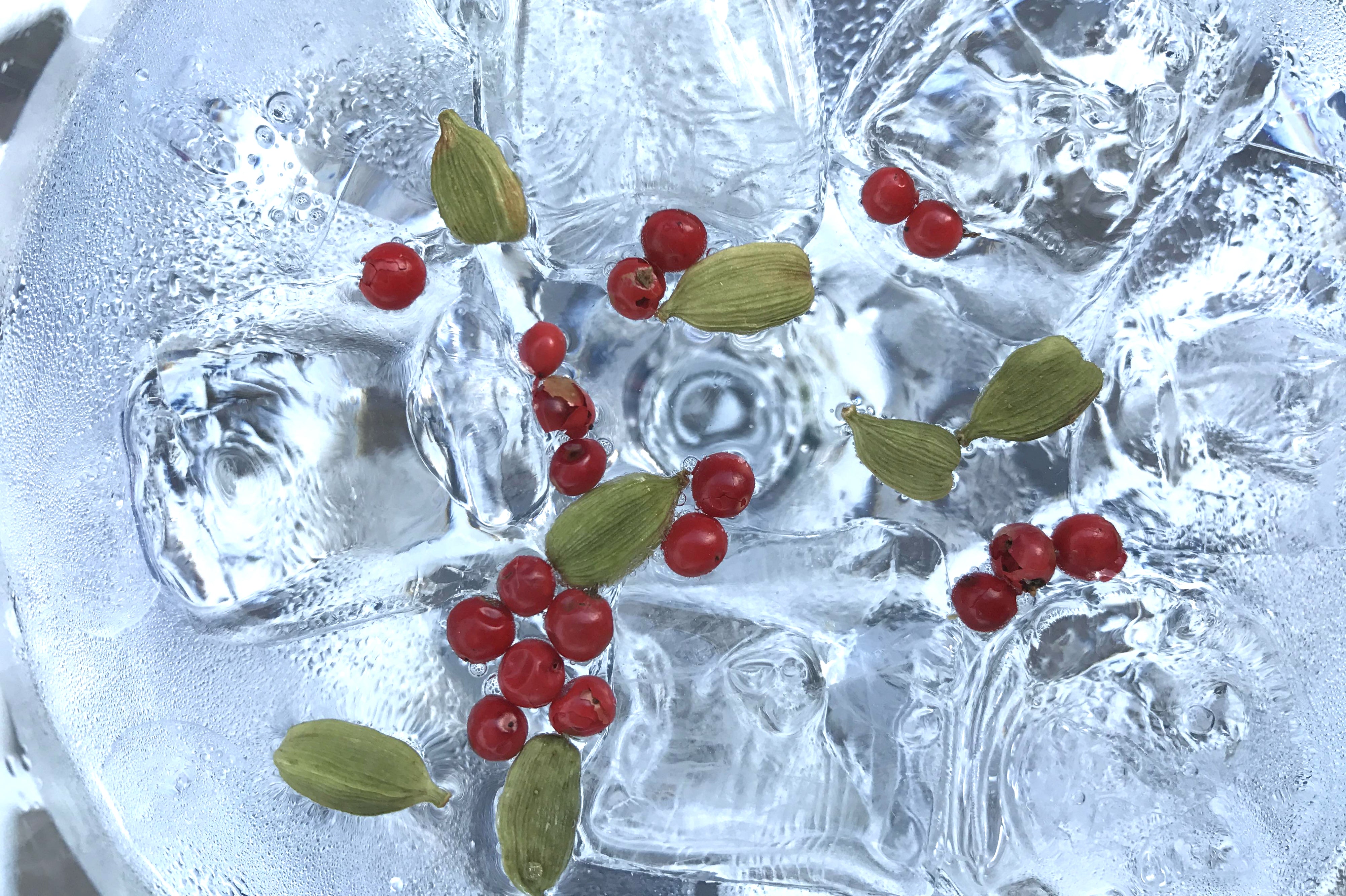 Pink Peppercorn & Green Cardamom Garnish